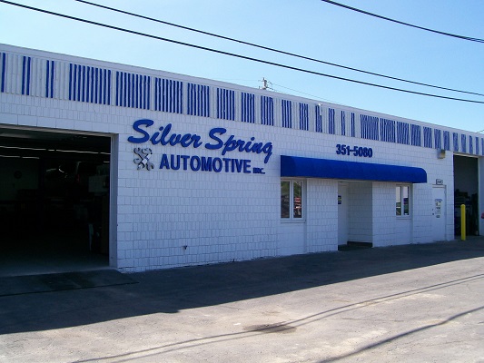 Silver Spring Auto Service Center in Glendale